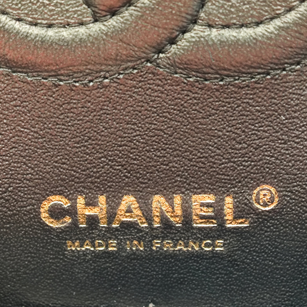 Chanel Medium Classic Chevron Cuir de veau Pleated Double rabat