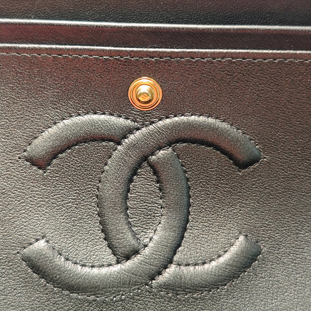 Chanel Medium Classic Chevron Cuir de veau Pleated Double rabat