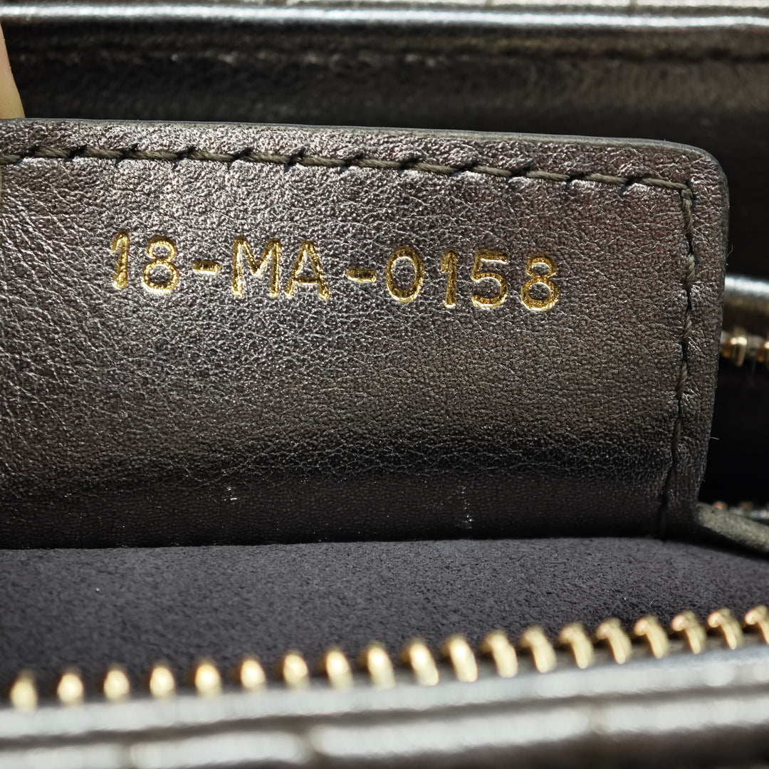 Dior Medium Metallic Cuir d’agneau Cannage Lady Dior