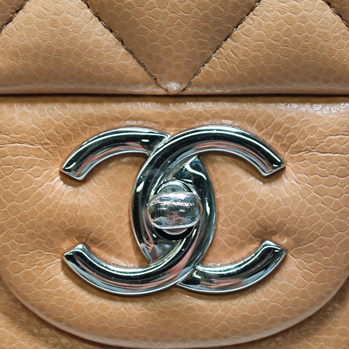 Chanel Maxi Classic Caviar Simple rabat