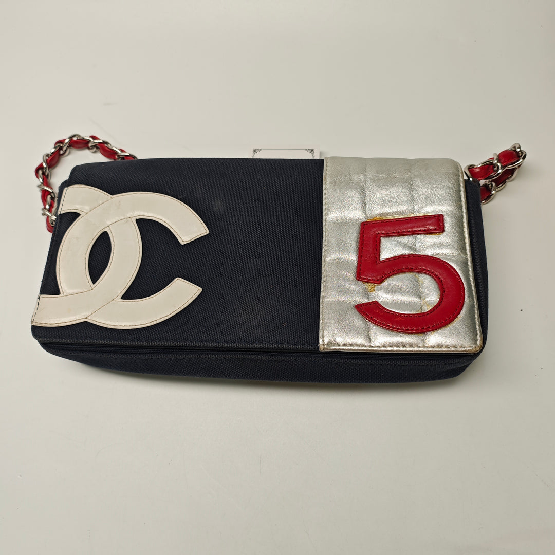 Chanel CC Toile et Chocolate Bar Metallic Cuir d’agneau No 5 à rabat