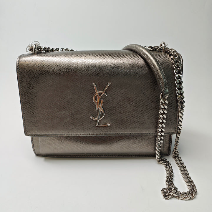 Saint Laurent Medium Metallic Cuir de veau Monogram Sunset Sac porté croisé