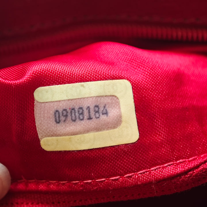 Chanel Mini Matelassé Cuir d’agneau Pompon Barrel Sac porté croisé