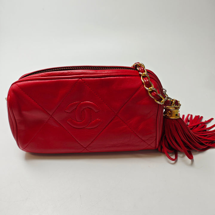Chanel Mini Matelassé Cuir d’agneau Pompon Barrel Sac porté croisé