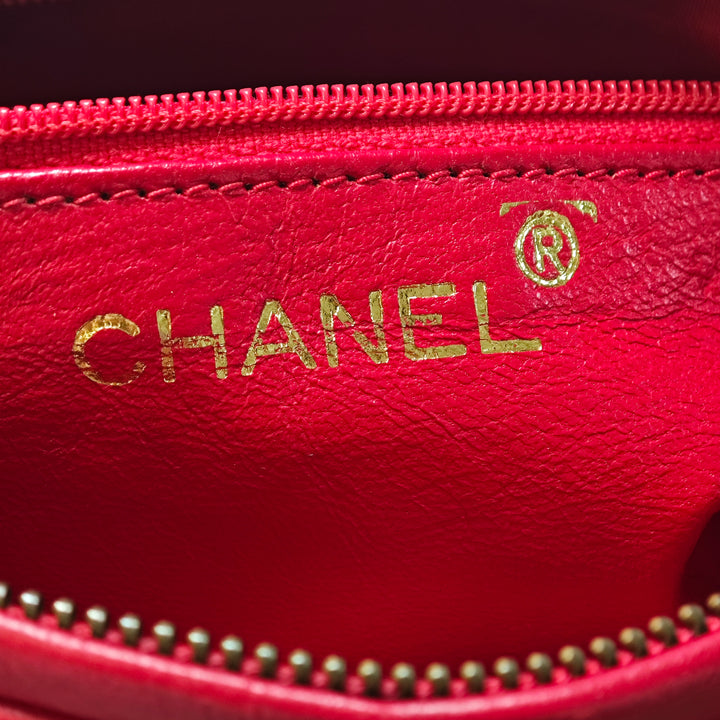 Chanel Mini Matelassé Cuir d’agneau Pompon Barrel Sac porté croisé