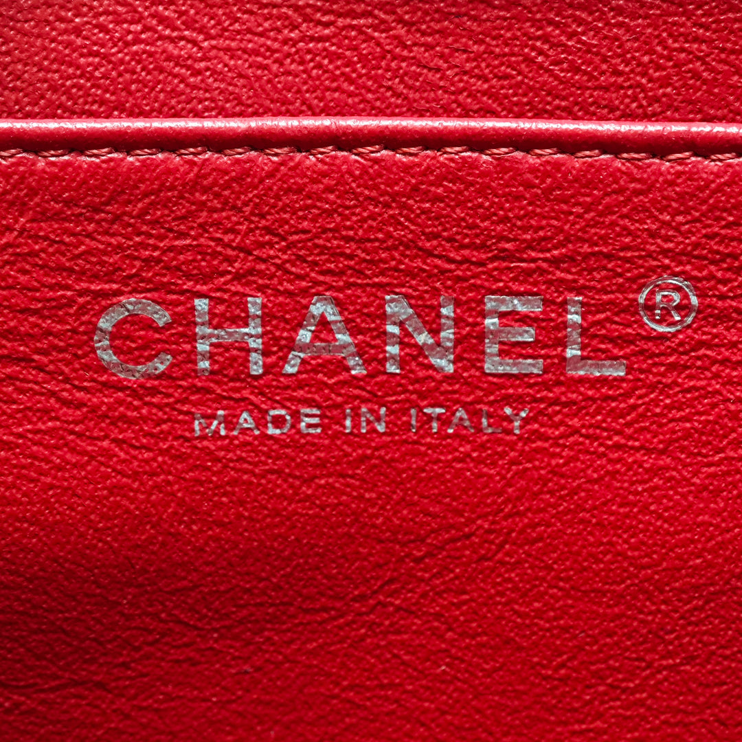 Chanel CC Matelassé Caviar à rabat Pochette avec chaîne