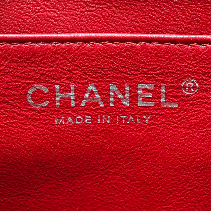 Chanel CC Matelassé Caviar à rabat Pochette avec chaîne