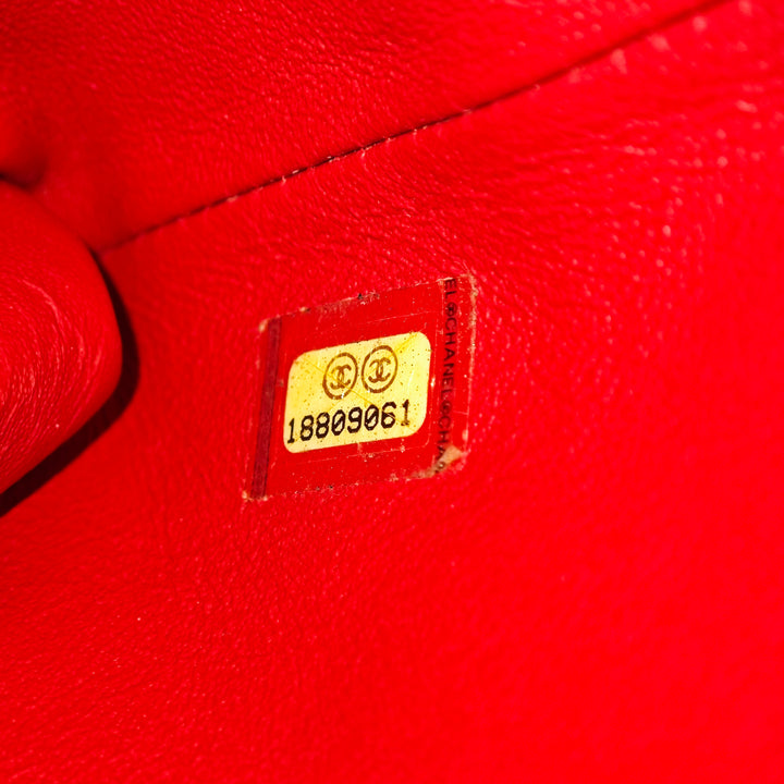 Chanel CC Matelassé Caviar à rabat Pochette avec chaîne