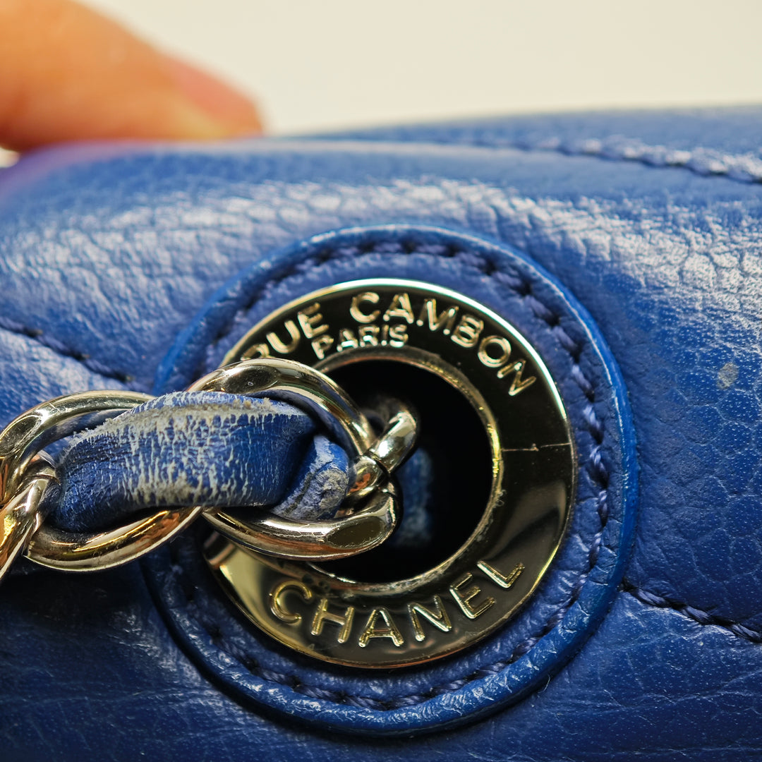 Chanel Mini Caviar Chevron Data Center Envelope à rabat