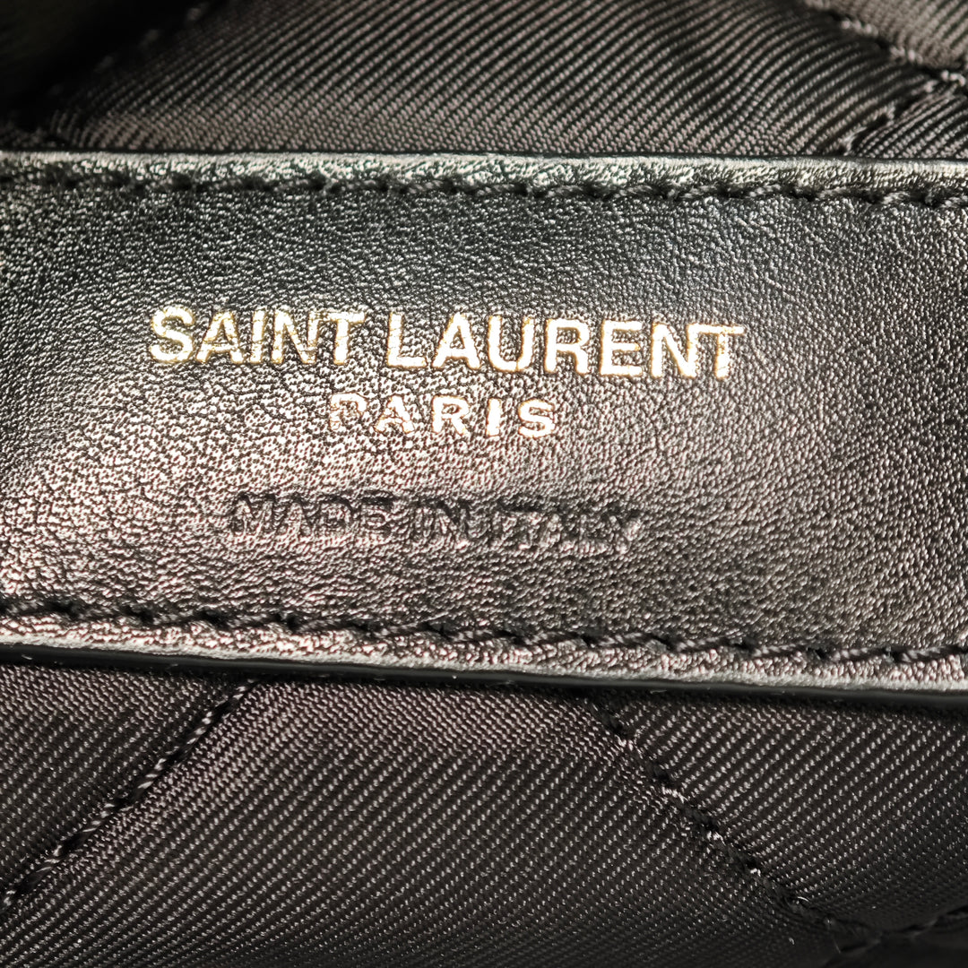 Saint Laurent Matelassé Cuir d'agneau Cassandre Cosmetic Pochette