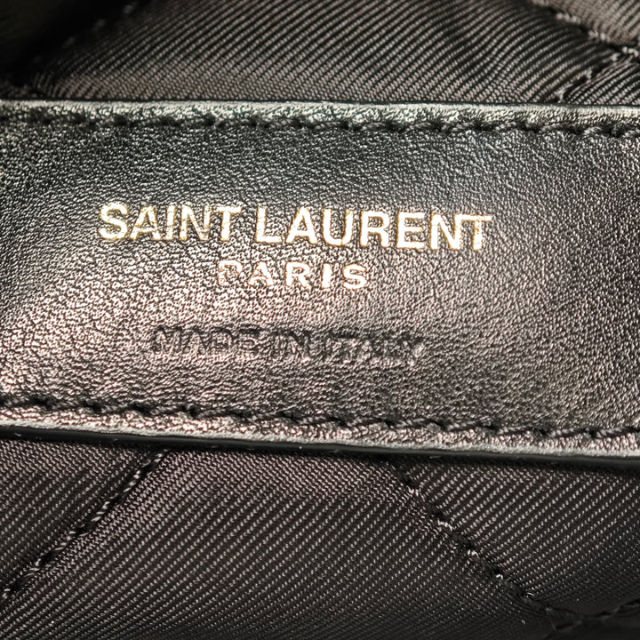 Saint Laurent Matelassé Cuir d'agneau Cassandre Cosmetic Pochette