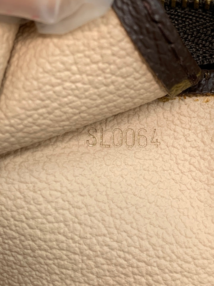 Louis Vuitton Monogram Toiletry Pochette 26