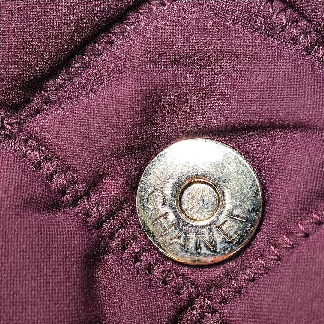 Chanel Nylon Bubble Quilt Accordion Chain à rabat