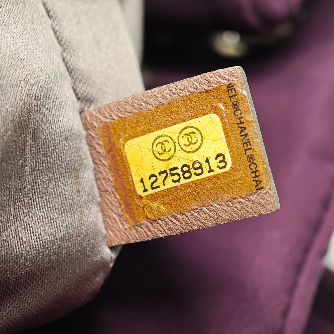Chanel Nylon Bubble Quilt Accordion Chain à rabat