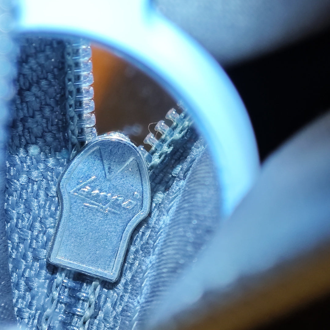 Chanel Nylon Bubble Quilt Accordion Chain à rabat