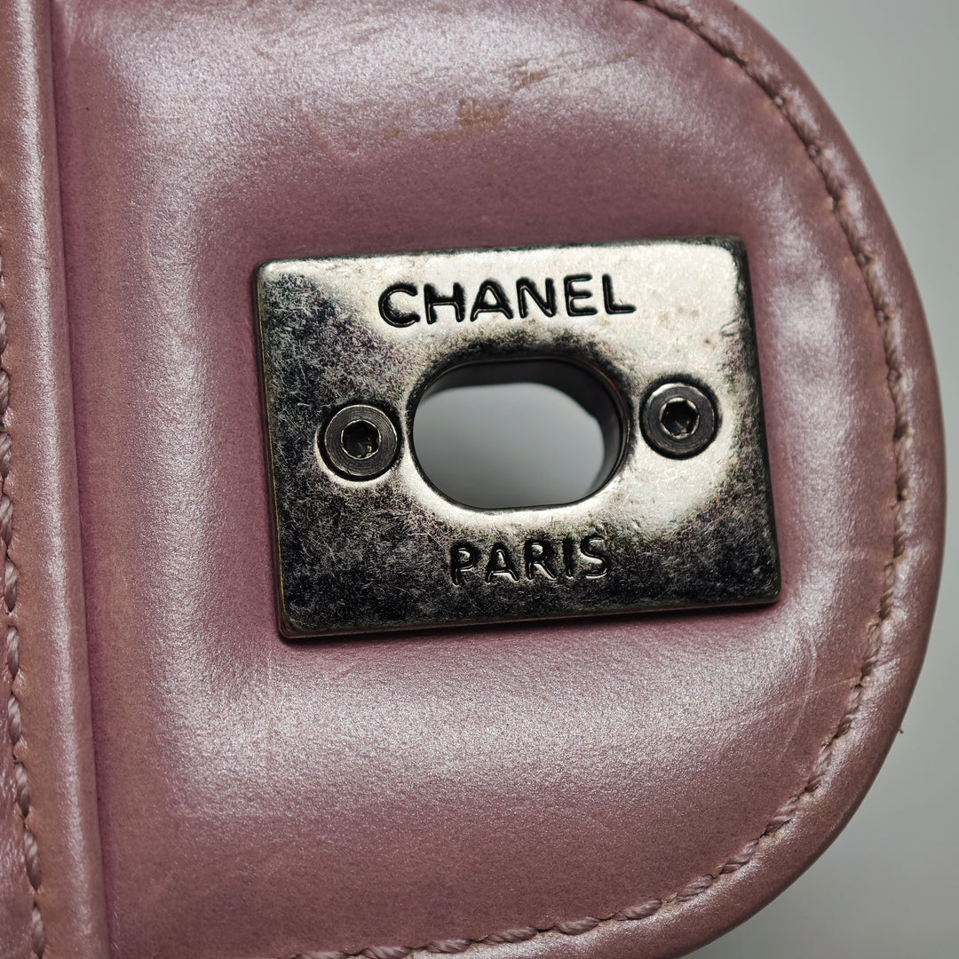 Chanel Mini Matelassé Metallic Cuir de veau Coco Pleats Chain à rabat