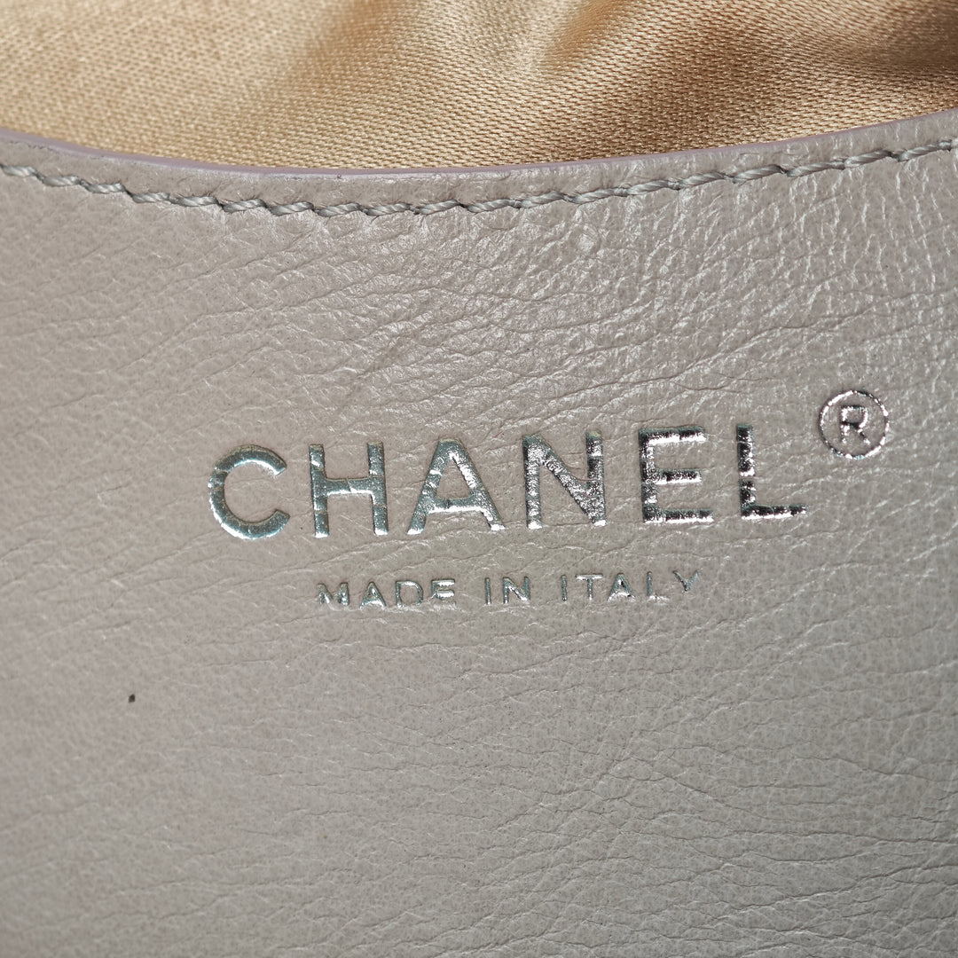 Chanel Glazed Cuir de veau On the Road Cabas