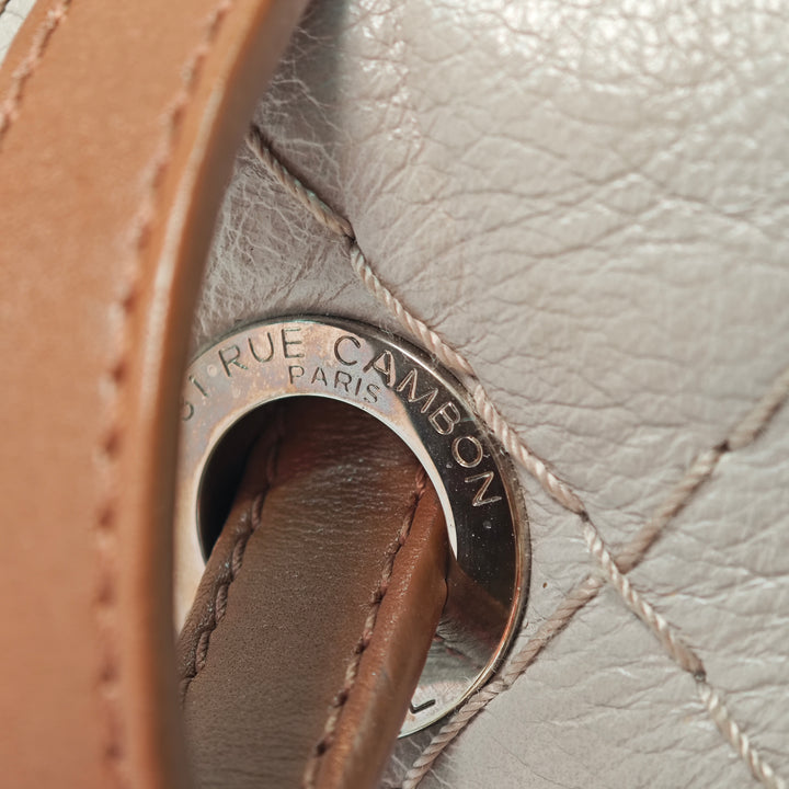 Chanel Glazed Cuir de veau On the Road Cabas