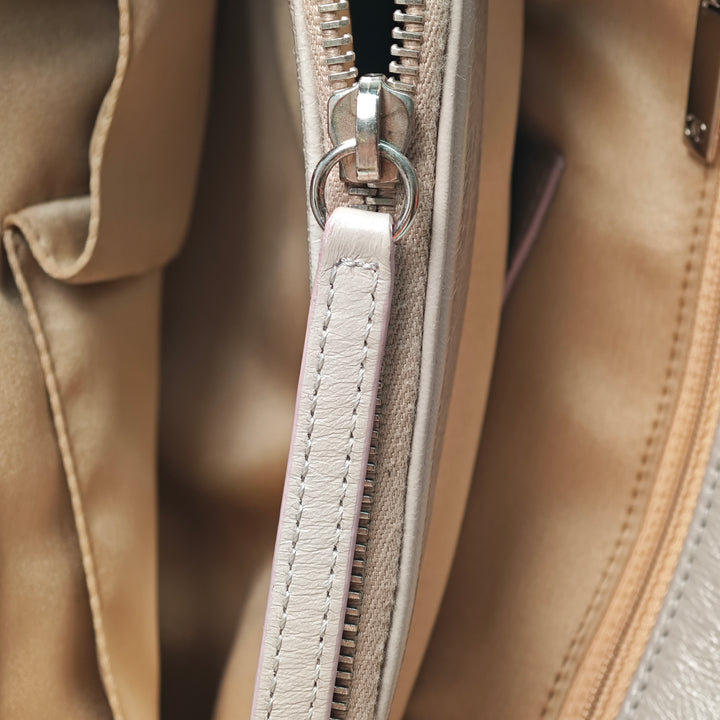 Chanel Glazed Cuir de veau On the Road Cabas