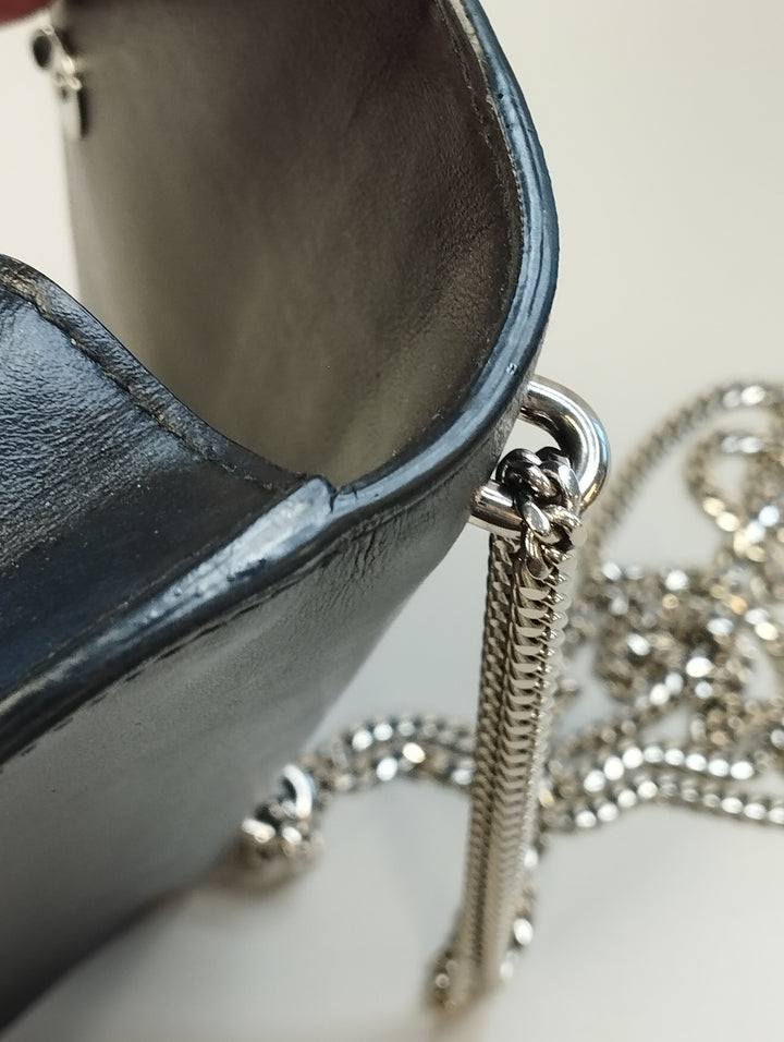 Prada Cuir de veau Envelope Pochette avec chaîne