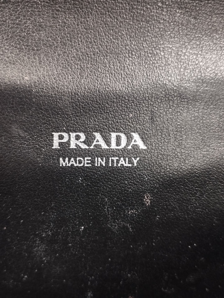 Prada Cuir de veau Envelope Pochette avec chaîne