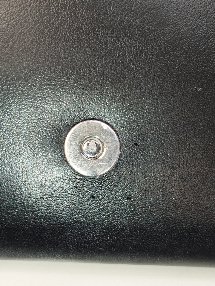 Prada Cuir de veau Envelope Pochette avec chaîne