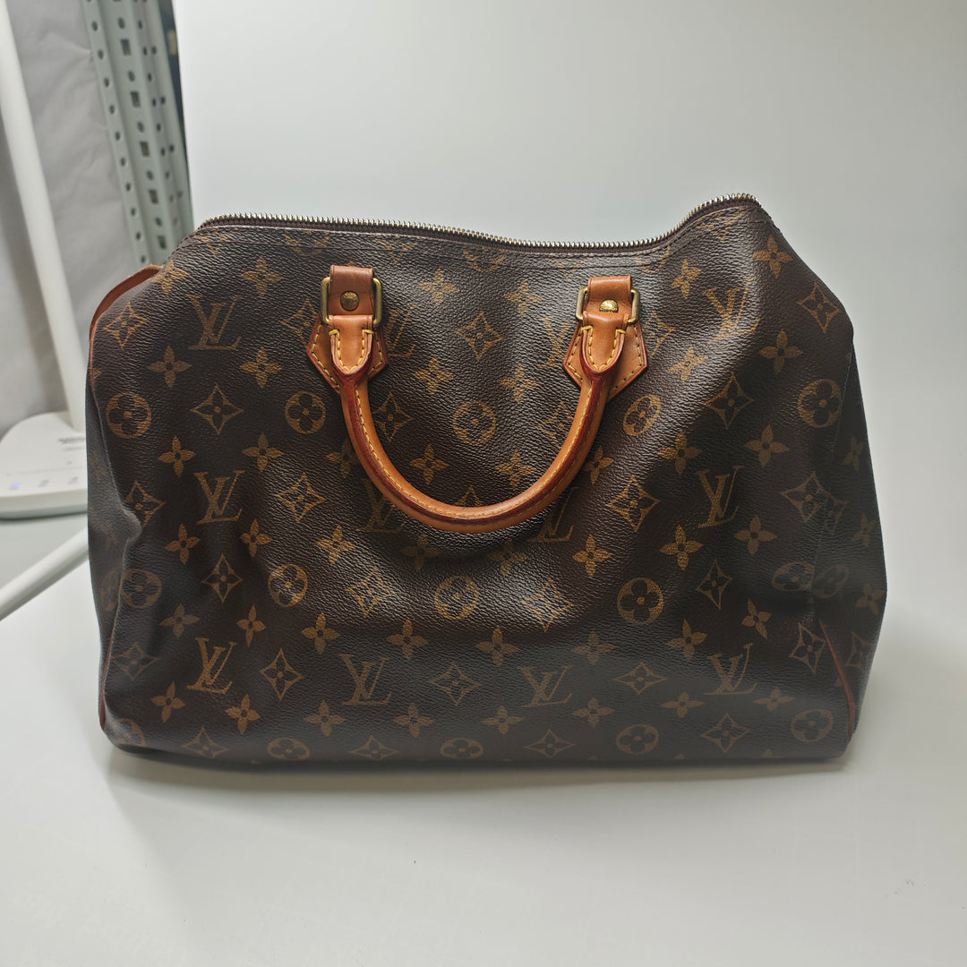 Louis Vuitton Monogram Speedy 35