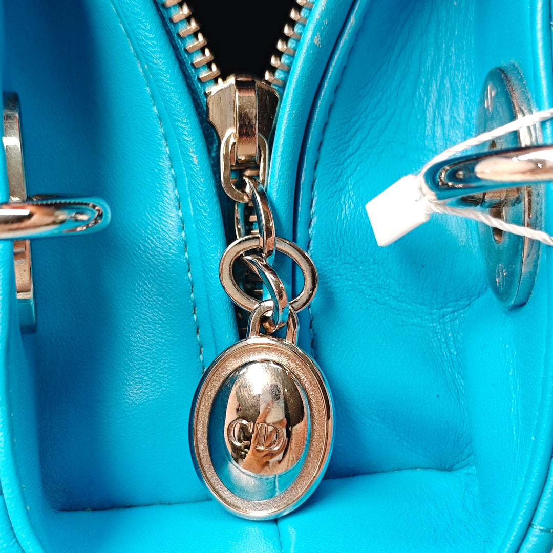 Dior Medium Cuir d’agneau Cannage Lady Dior