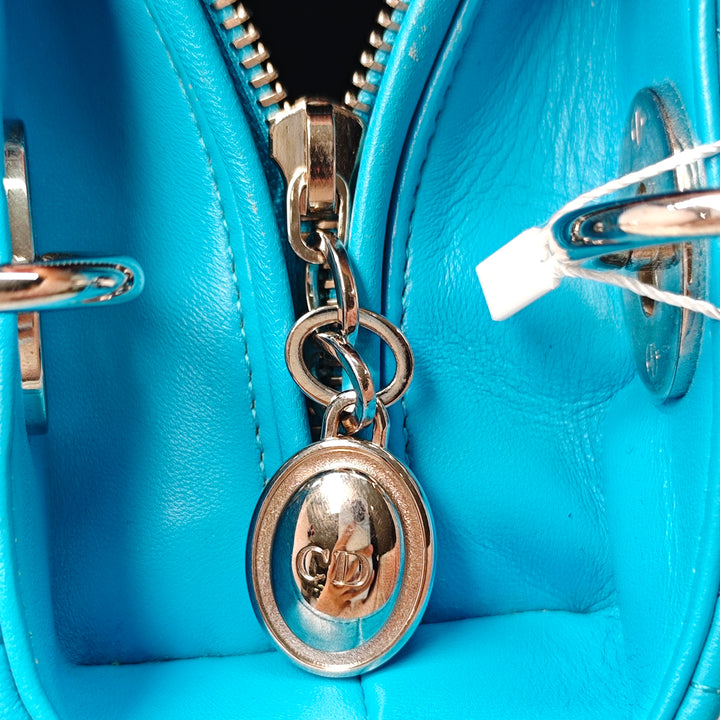Dior Medium Cuir d’agneau Cannage Lady Dior