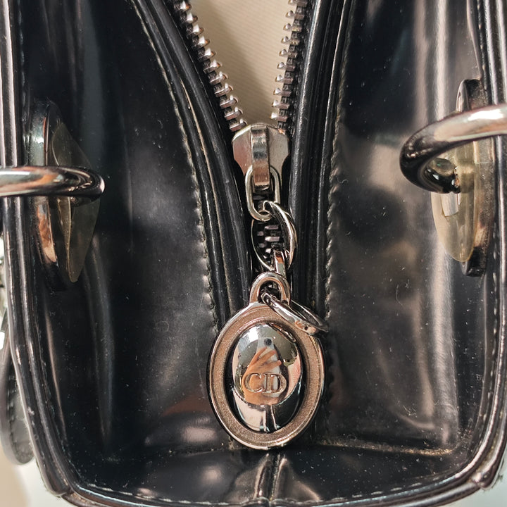 Dior Medium Cuir verni Lady Dior