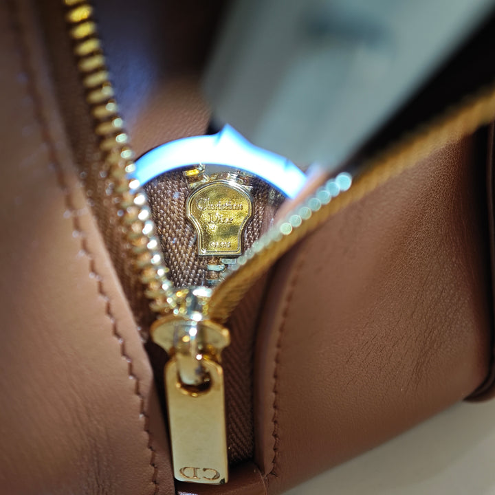 Dior Medium Cuir de veau DiorDouble Sac à chaîne