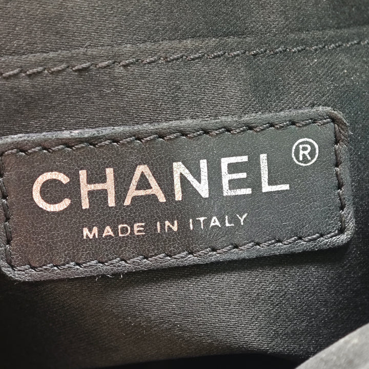 Chanel Medium Classic Cuir d’agneau Simple rabat