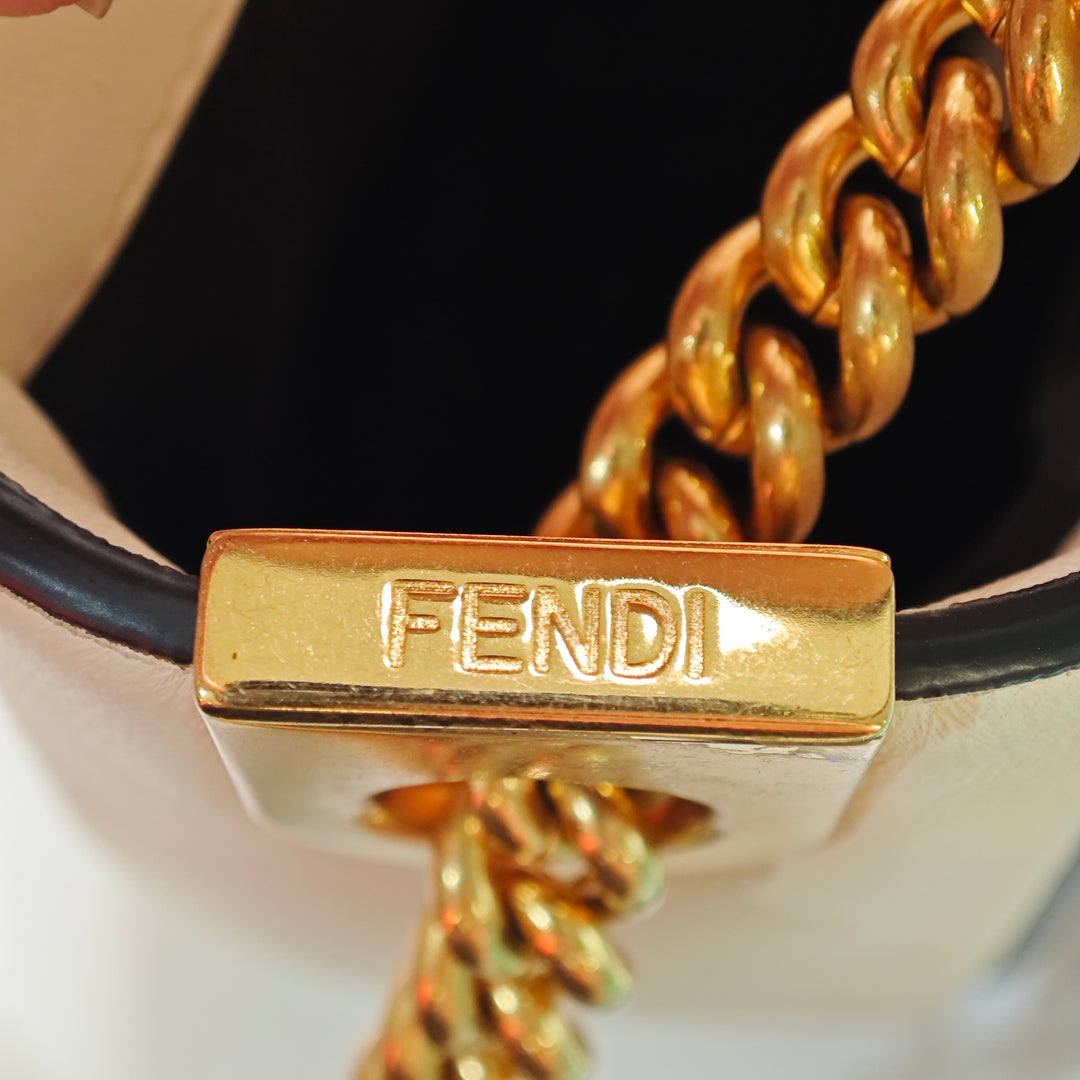 Fendi Bicolor Cuir Chain Midi Baguette