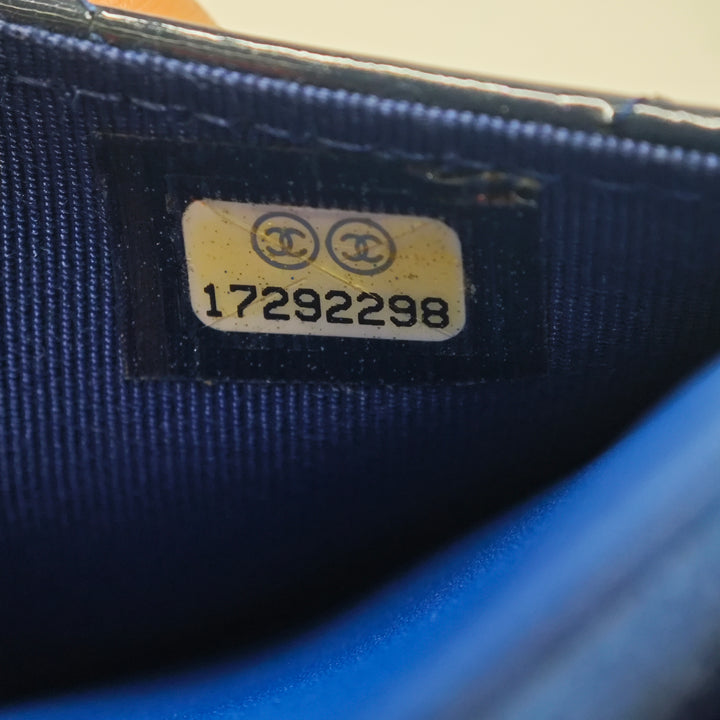 Chanel CC Matelassé Cuir verni Wallet on Chain