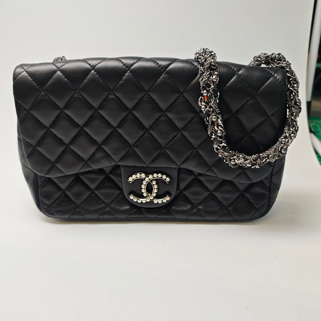 Chanel Medium Matelassé Cuir d’agneau Westminster Perle à rabat