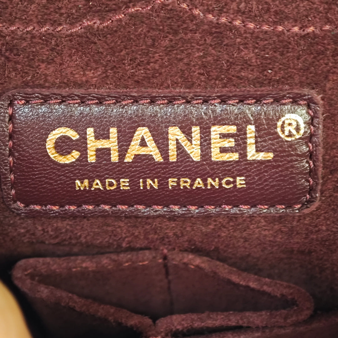 Chanel Cuir de veau Reissue 2.55 Medallion Double rabat 225