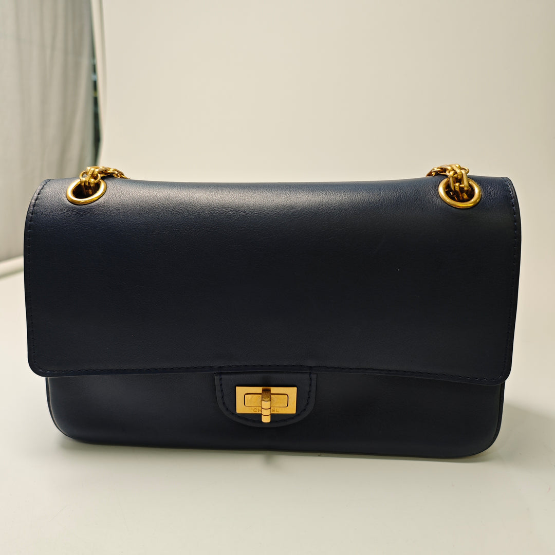 Chanel Cuir de veau Reissue 2.55 Medallion Double rabat 225