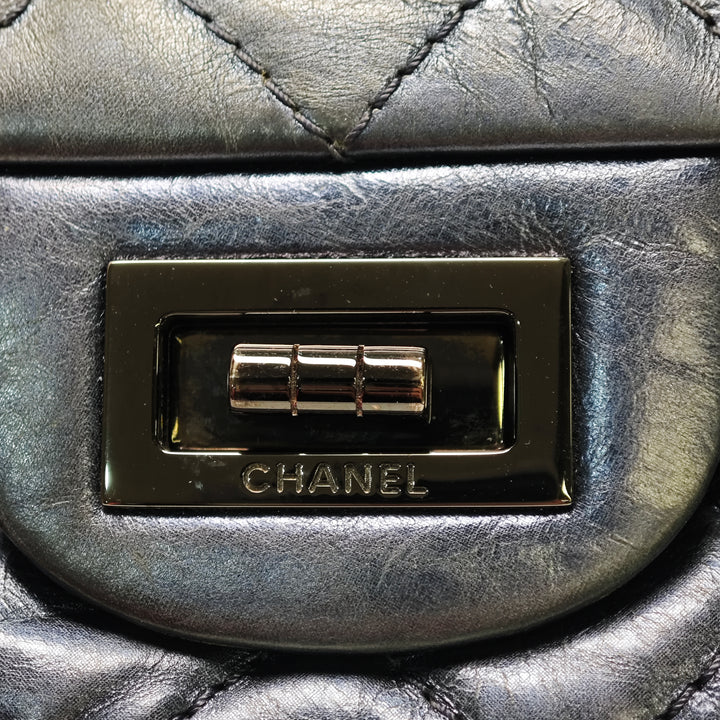 Chanel Matelassé Metallic vieilli Cuir de veau Reissue 2.55 Double rabat 227