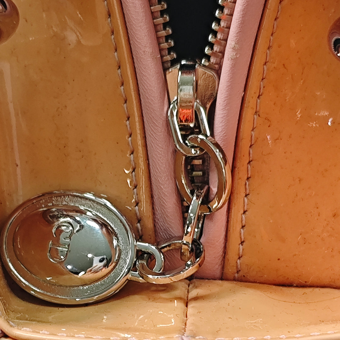 Dior Medium Cuir verni Cannage Lady Dior