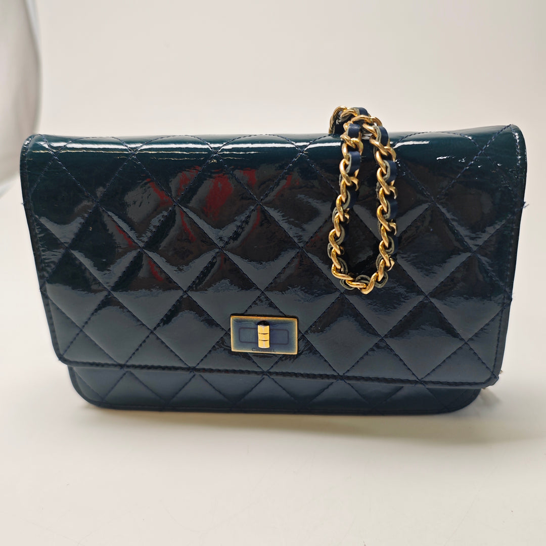 Chanel Matelassé Cuir verni Reissue 2.55 Wallet on Chain
