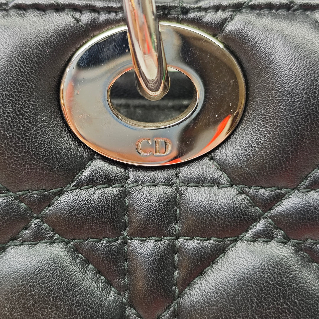 Dior Medium Cuir d’agneau Cannage Lady Dior