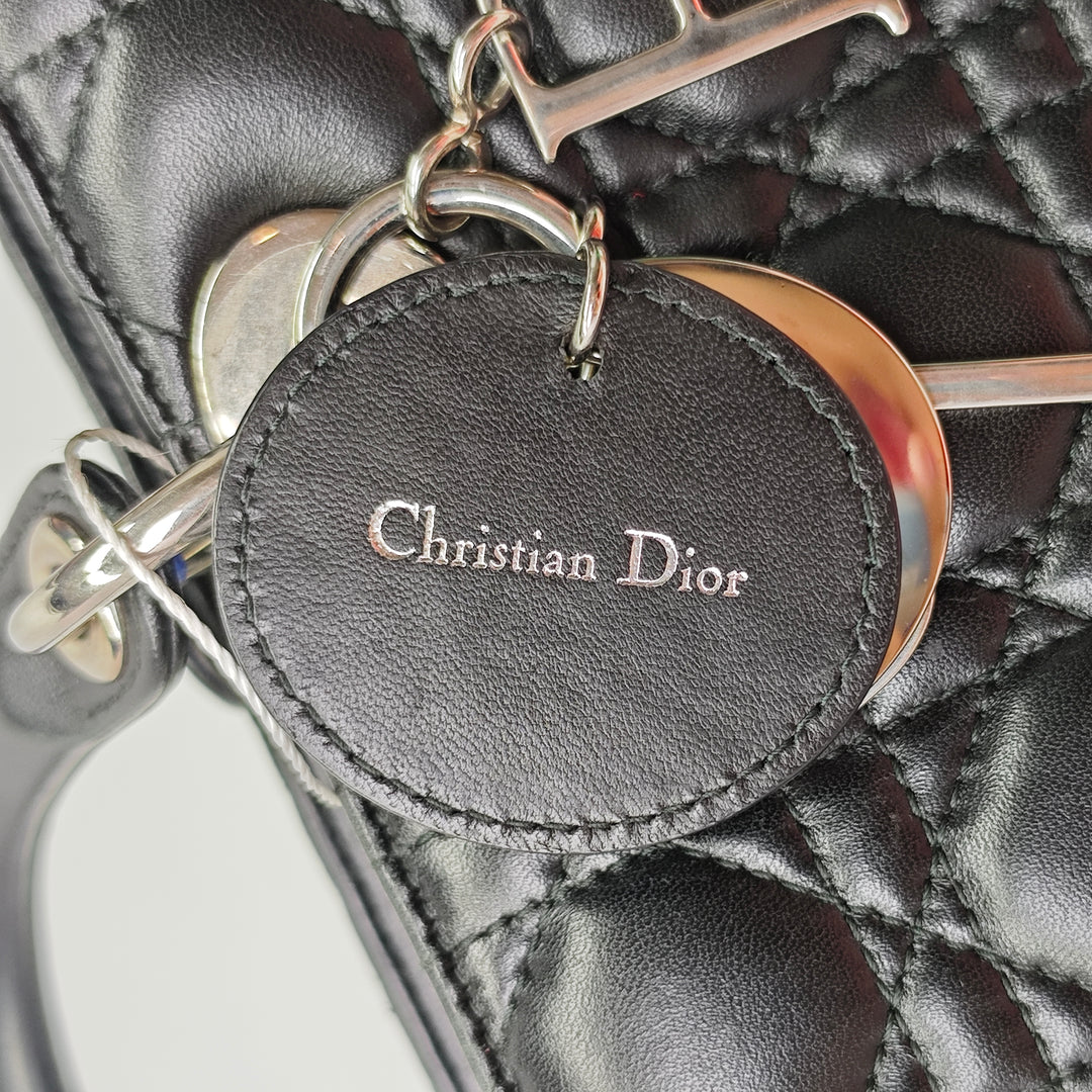 Dior Medium Cuir d’agneau Cannage Lady Dior