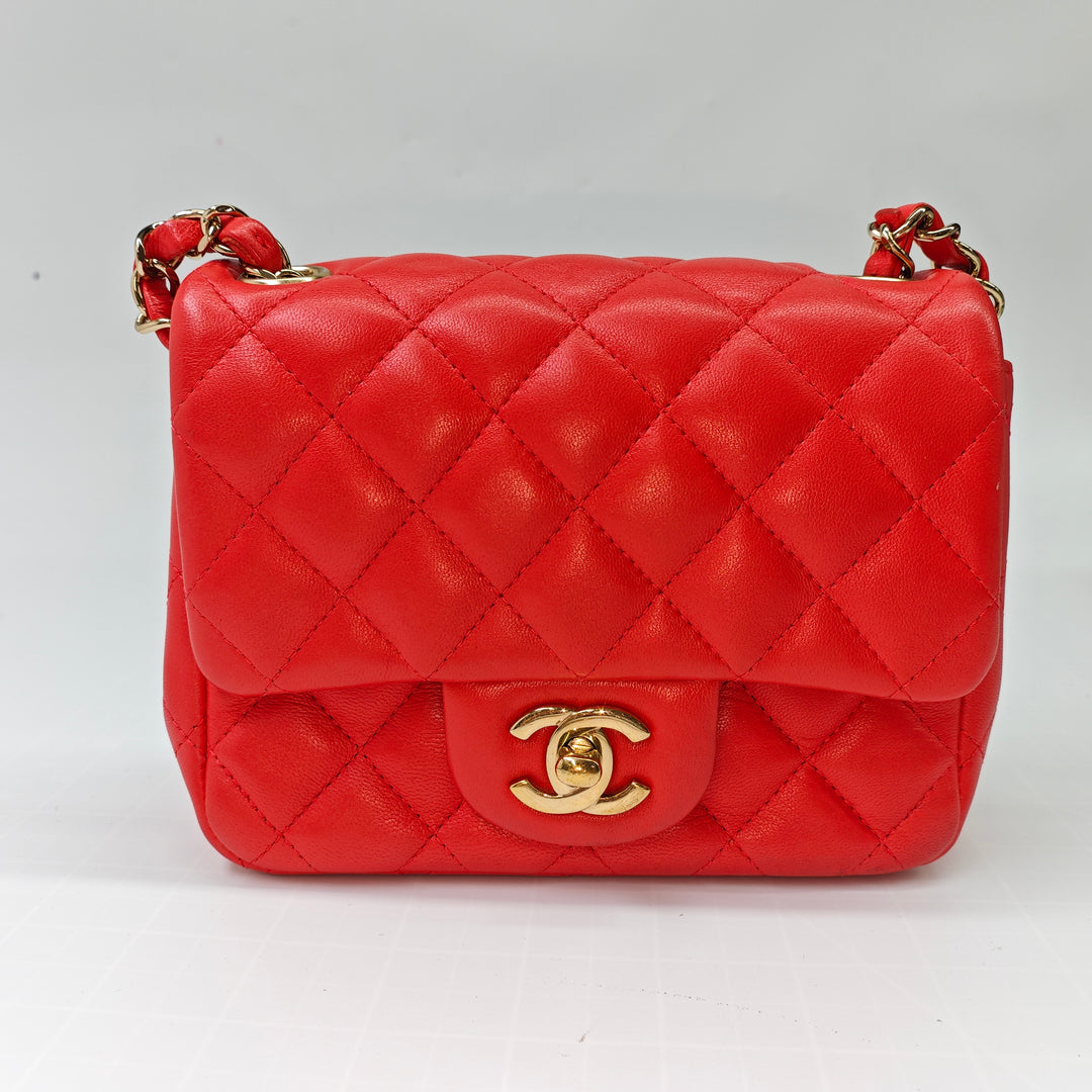 Chanel Mini Square Classic Cuir d’agneau Simple rabat