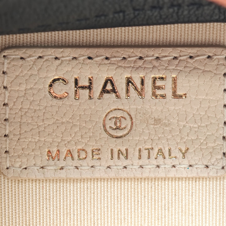 Chanel CC Tricolor Matelassé Cuir de chèvre Multi Pocket Wallet on Chain