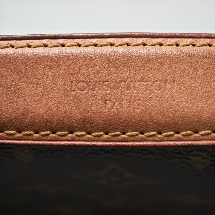 Louis Vuitton Monogram Pochette Metis