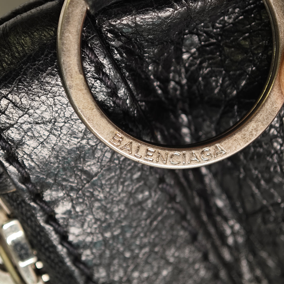 Balenciaga Cuir d’agneau Motocross Classic Clip Pochette M