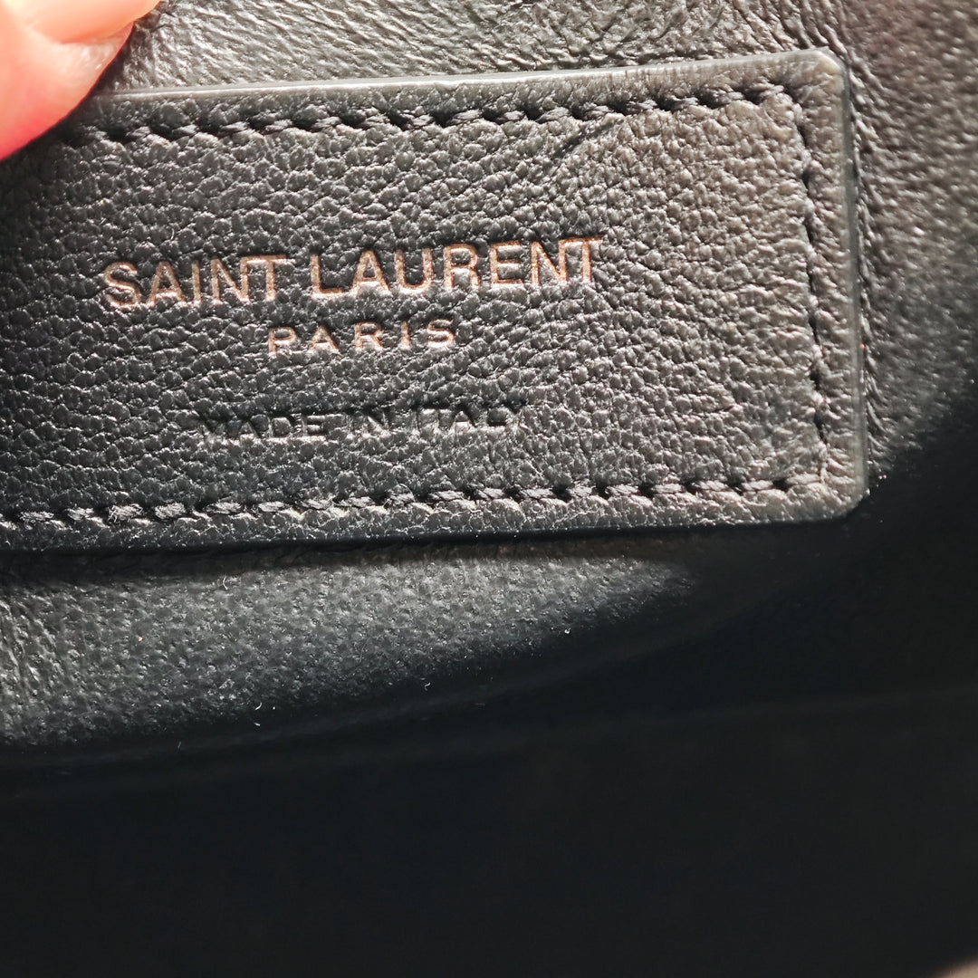 Saint Laurent Cuir Monogram Heart Pompon Sac porté croisé