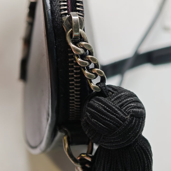 Saint Laurent Cuir Monogram Heart Pompon Sac porté croisé