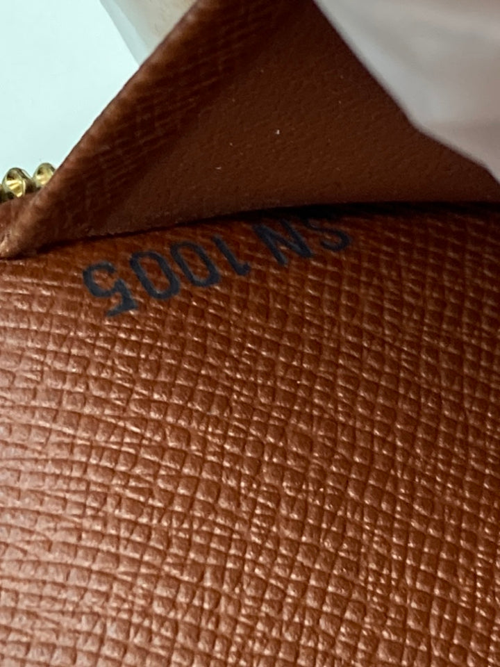 Louis Vuitton Monogram Zippy Portefeuille organisateur