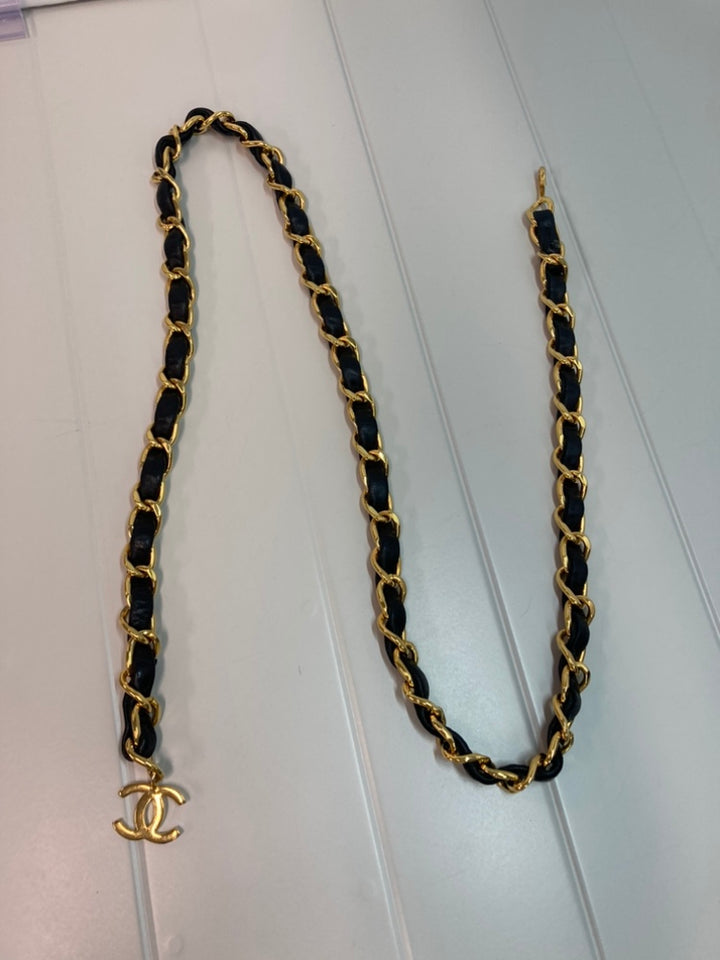 Chanel CC plaqué Cuir Woven Chain Link Belt